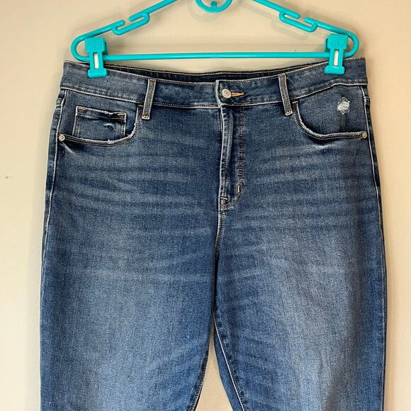 Old Navy Medium Wash High Rise Power Slim Distressed Straight Jean Size 14 - Picture 5 of 11